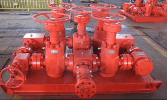 3000psi চাপ নিয়ন্ত্রণ এবং API 16C স্ট্যান্ডার্ড সঙ্গে তেল পুঁজ পরীক্ষা Choke Manifold